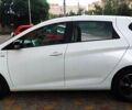 Белый Рено Зое, объемом двигателя 0 л и пробегом 107 тыс. км за 9600 $, фото 3 на Automoto.ua