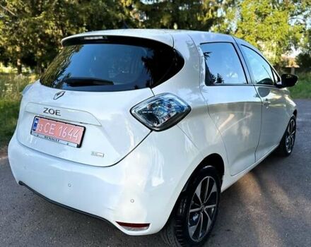 Белый Рено Зое, объемом двигателя 0 л и пробегом 102 тыс. км за 7900 $, фото 4 на Automoto.ua