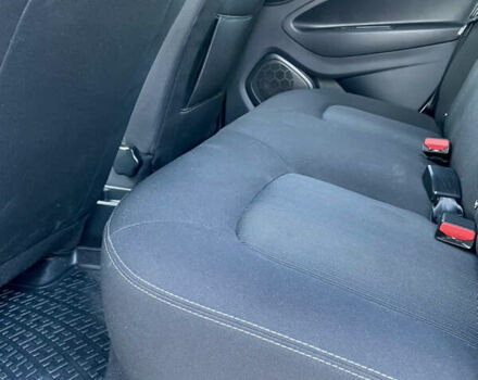 Білий Рено Зое, об'ємом двигуна 0 л та пробігом 86 тис. км за 9500 $, фото 16 на Automoto.ua