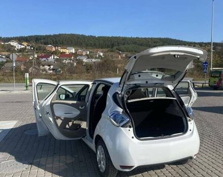 Рено Зое 2017 в Бережанах на Automoto.ua Белый Рено Зое, объемом двигателя 0 л и пробегом 161 тыс. км за 7850 $, фото 1 на Automoto.ua