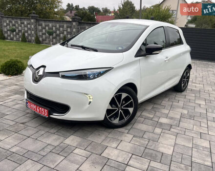Белый Рено Зое, объемом двигателя 0 л и пробегом 129 тыс. км за 8750 $, фото 14 на Automoto.ua