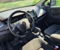 Белый Рено Зое, объемом двигателя 0 л и пробегом 210 тыс. км за 9900 $, фото 22 на Automoto.ua