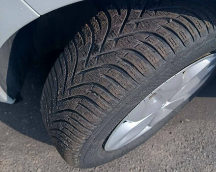 Белый Рено Зое, объемом двигателя 0 л и пробегом 170 тыс. км за 5851 $, фото 7 на Automoto.ua