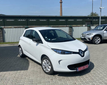 Белый Рено Зое, объемом двигателя 0 л и пробегом 158 тыс. км за 7800 $, фото 2 на Automoto.ua