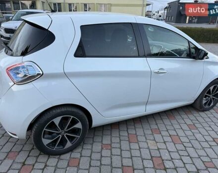 Белый Рено Зое, объемом двигателя 0 л и пробегом 132 тыс. км за 8800 $, фото 8 на Automoto.ua
