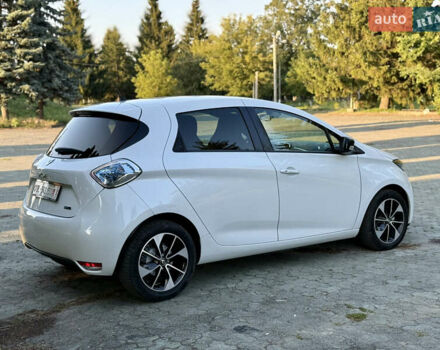 Белый Рено Зое, объемом двигателя 0 л и пробегом 121 тыс. км за 9499 $, фото 10 на Automoto.ua