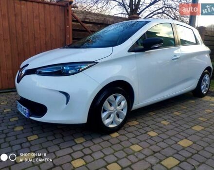 Білий Рено Зое, об'ємом двигуна 0 л та пробігом 88 тис. км за 8799 $, фото 8 на Automoto.ua