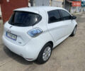 Белый Рено Зое, объемом двигателя 0 л и пробегом 65 тыс. км за 9000 $, фото 5 на Automoto.ua