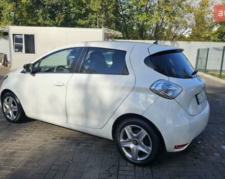 Белый Рено Зое, объемом двигателя 0 л и пробегом 79 тыс. км за 9490 $, фото 7 на Automoto.ua