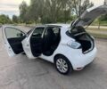 Белый Рено Зое, объемом двигателя 0 л и пробегом 215 тыс. км за 11200 $, фото 20 на Automoto.ua