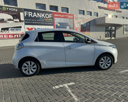 Белый Рено Зое, объемом двигателя 0 л и пробегом 78 тыс. км за 10600 $, фото 4 на Automoto.ua