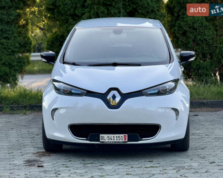 Белый Рено Зое, объемом двигателя 0 л и пробегом 121 тыс. км за 9499 $, фото 6 на Automoto.ua