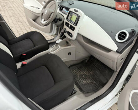 Білий Рено Зое, об'ємом двигуна 0 л та пробігом 104 тис. км за 8700 $, фото 10 на Automoto.ua