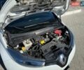 Белый Рено Зое, объемом двигателя 0 л и пробегом 173 тыс. км за 9700 $, фото 14 на Automoto.ua