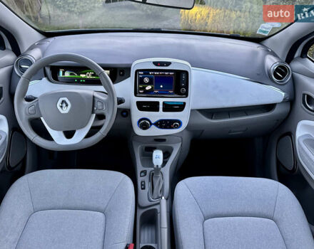 Білий Рено Зое, об'ємом двигуна 0 л та пробігом 43 тис. км за 9995 $, фото 48 на Automoto.ua