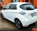 Белый Рено Зое, объемом двигателя 0 л и пробегом 130 тыс. км за 9800 $, фото 3 на Automoto.ua