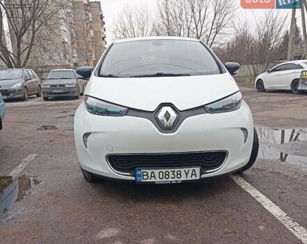 Белый Рено Зое, объемом двигателя 0 л и пробегом 113 тыс. км за 10000 $, фото 1 на Automoto.ua