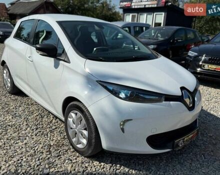 Белый Рено Зое, объемом двигателя 0 л и пробегом 93 тыс. км за 9799 $, фото 8 на Automoto.ua