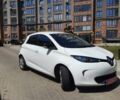 Белый Рено Зое, объемом двигателя 0 л и пробегом 121 тыс. км за 8900 $, фото 4 на Automoto.ua