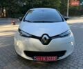 Белый Рено Зое, объемом двигателя 0 л и пробегом 130 тыс. км за 10499 $, фото 1 на Automoto.ua