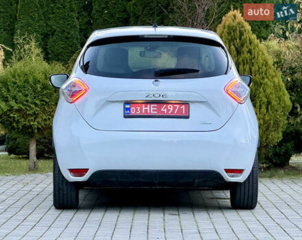 Белый Рено Зое, объемом двигателя 0 л и пробегом 43 тыс. км за 9399 $, фото 18 на Automoto.ua