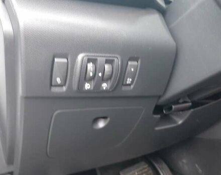 Білий Рено Зое, об'ємом двигуна 0 л та пробігом 123 тис. км за 9650 $, фото 58 на Automoto.ua