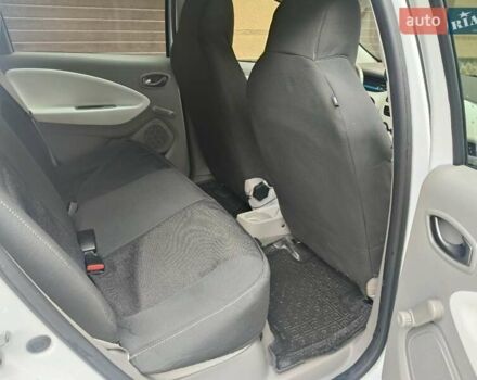 Рено Зое 2017 в Надворной на Automoto.ua Белый Рено Зое, объемом двигателя 0 л и пробегом 62 тыс. км за 9900 $, фото 14 на Automoto.ua