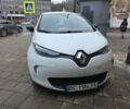 Белый Рено Зое, объемом двигателя 0 л и пробегом 152 тыс. км за 8400 $, фото 1 на Automoto.ua