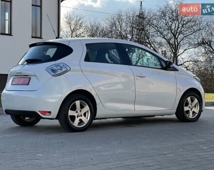 Белый Рено Зое, объемом двигателя 0 л и пробегом 110 тыс. км за 8450 $, фото 7 на Automoto.ua