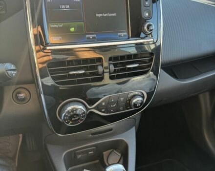 Білий Рено Зое, об'ємом двигуна 0 л та пробігом 78 тис. км за 10600 $, фото 7 на Automoto.ua