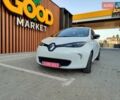 Белый Рено Зое, объемом двигателя 0 л и пробегом 84 тыс. км за 8990 $, фото 1 на Automoto.ua