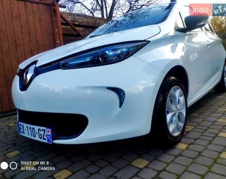 Білий Рено Зое, об'ємом двигуна 0 л та пробігом 88 тис. км за 8799 $, фото 7 на Automoto.ua