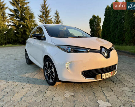 Белый Рено Зое, объемом двигателя 0 л и пробегом 121 тыс. км за 9499 $, фото 35 на Automoto.ua