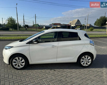 Белый Рено Зое, объемом двигателя 0 л и пробегом 78 тыс. км за 10600 $, фото 14 на Automoto.ua