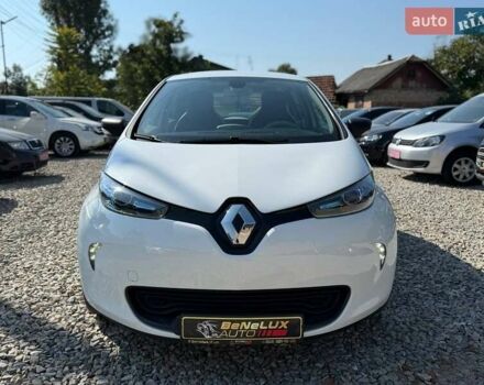 Белый Рено Зое, объемом двигателя 0 л и пробегом 93 тыс. км за 9799 $, фото 1 на Automoto.ua