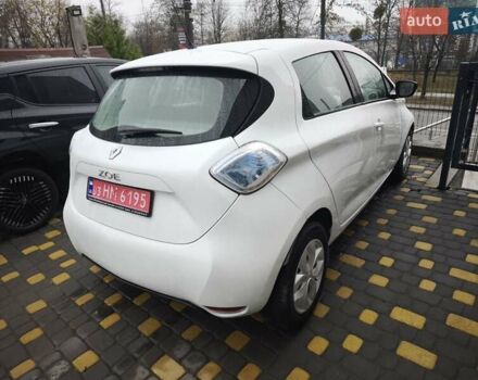Білий Рено Зое, об'ємом двигуна 0 л та пробігом 100 тис. км за 4500 $, фото 6 на Automoto.ua