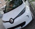 Белый Рено Зое, объемом двигателя 0 л и пробегом 150 тыс. км за 9500 $, фото 1 на Automoto.ua