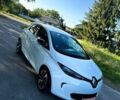 Белый Рено Зое, объемом двигателя 0 л и пробегом 102 тыс. км за 7900 $, фото 1 на Automoto.ua