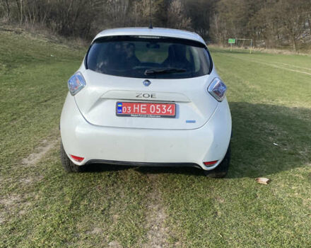 Білий Рено Зое, об'ємом двигуна 0 л та пробігом 100 тис. км за 9000 $, фото 3 на Automoto.ua