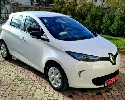 Белый Рено Зое, объемом двигателя 0 л и пробегом 101 тыс. км за 8850 $, фото 1 на Automoto.ua