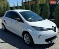 Белый Рено Зое, объемом двигателя 0 л и пробегом 61 тыс. км за 8200 $, фото 1 на Automoto.ua