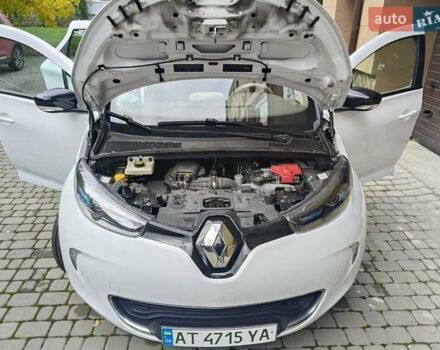 Рено Зое 2017 в Надворной на Automoto.ua Белый Рено Зое, объемом двигателя 0 л и пробегом 62 тыс. км за 9900 $, фото 10 на Automoto.ua