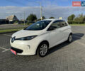 Белый Рено Зое, объемом двигателя 0 л и пробегом 78 тыс. км за 10600 $, фото 18 на Automoto.ua