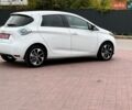 Белый Рено Зое, объемом двигателя 0 л и пробегом 87 тыс. км за 10400 $, фото 7 на Automoto.ua