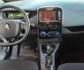 Белый Рено Зое, объемом двигателя 0 л и пробегом 133 тыс. км за 9900 $, фото 35 на Automoto.ua