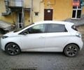 Белый Рено Зое, объемом двигателя 0 л и пробегом 61 тыс. км за 10500 $, фото 2 на Automoto.ua