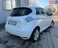 Белый Рено Зое, объемом двигателя 0 л и пробегом 178 тыс. км за 5900 $, фото 4 на Automoto.ua