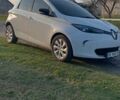 Белый Рено Зое, объемом двигателя 0 л и пробегом 151 тыс. км за 8950 $, фото 1 на Automoto.ua