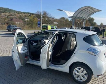 Рено Зое 2017 в Бережанах на Automoto.ua Белый Рено Зое, объемом двигателя 0 л и пробегом 161 тыс. км за 7850 $, фото 4 на Automoto.ua