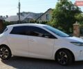 Белый Рено Зое, объемом двигателя 0 л и пробегом 184 тыс. км за 9450 $, фото 3 на Automoto.ua